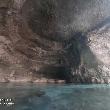 Ancora Del Sud Oda ve Kahvaltı