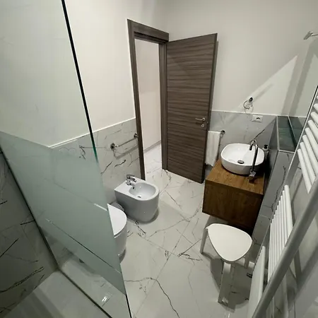 Ancora Del Sud Oda ve Kahvaltı 4*